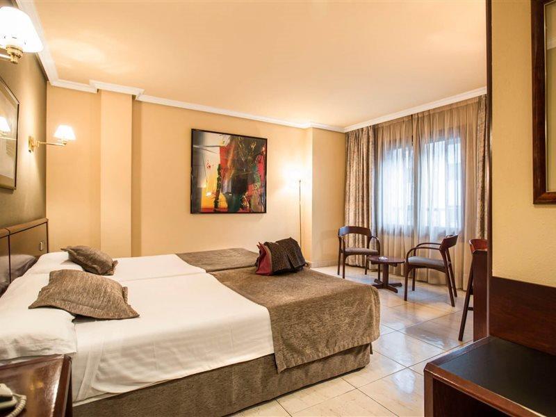 Yomo Imperial Hotel Sant Julia de Loria Exterior photo